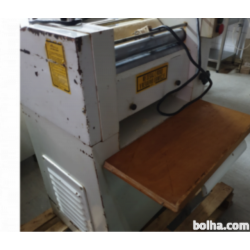 Stroj za oblikovanje